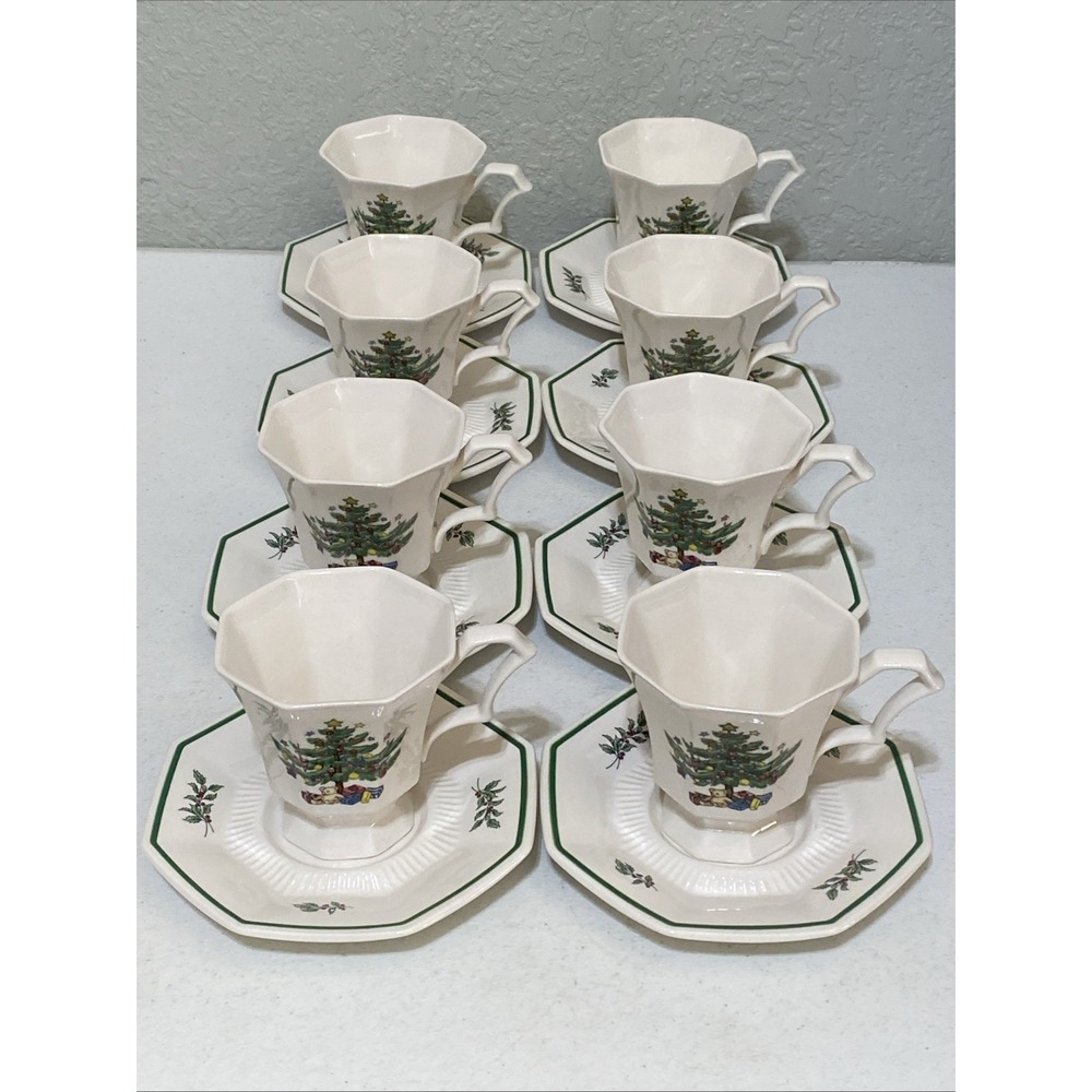 VTG Nikko Classic Collection Christmastime Set Of 8 Tea Coffee Cup Saucers
